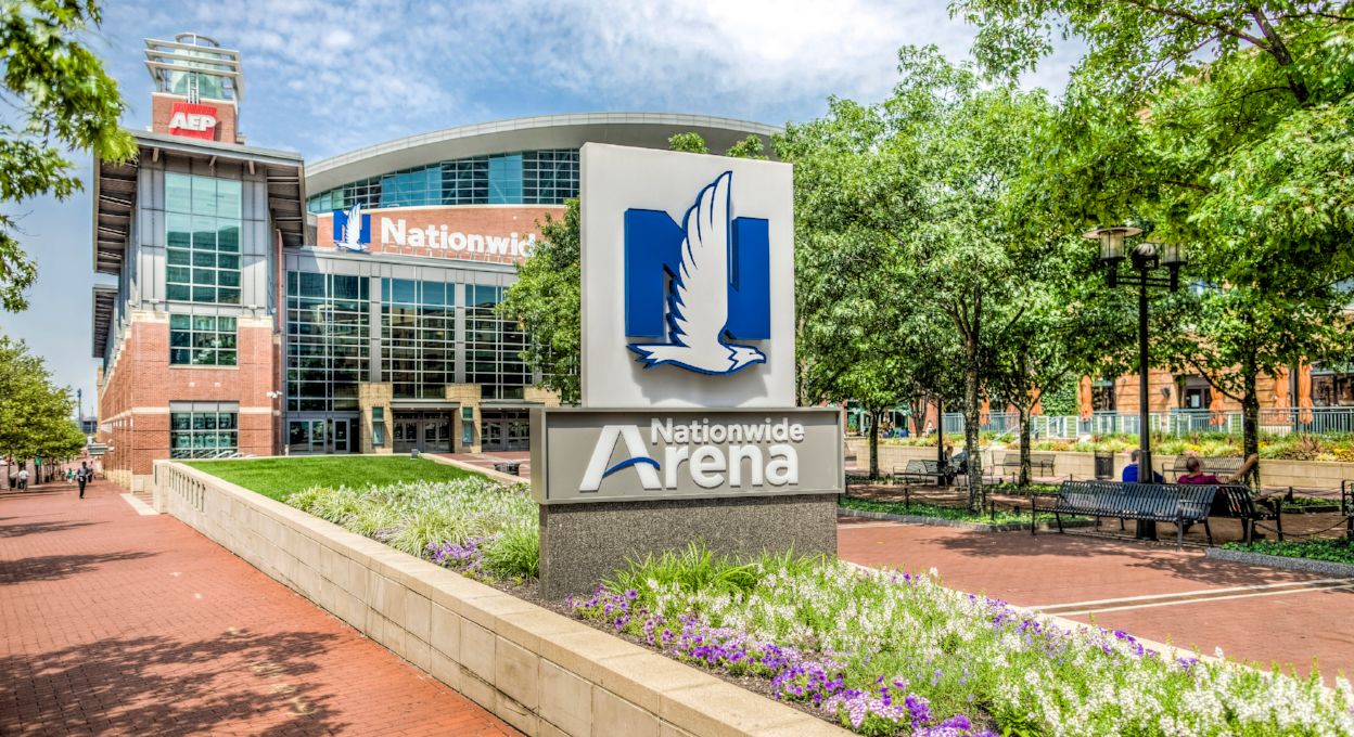 How to get to Nationwide Arena in Columbus by Bus?